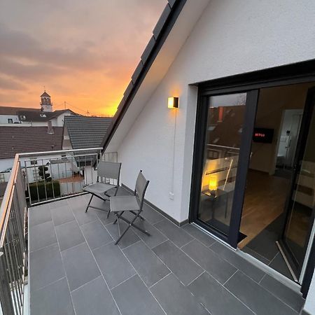 Charmantes Studio-Apartment Im Herzen Von Neureut - Fussbodenheizung, Regendusche, Waschmaschine, Stellplatz Karlsruhe Eksteriør bilde